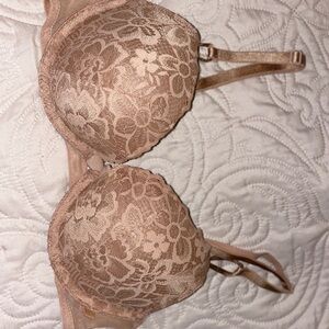 Victoria's Secret Floral Lace Bra in Tan